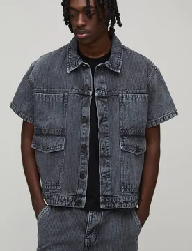 Herren Fischgrät-Denim-Hemd Mit Cargo-Details Grey Größe XS - boohooMAN - FashionsVida