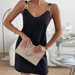 Vestido mini camisero con detalle de cadena para mujer L