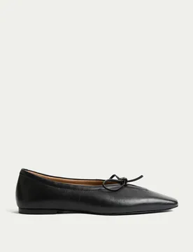 Leather Slip On Flat Pumps Black female - Jaeger - FashionsVida