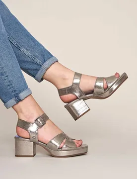 Women's 'Araniko' Chunky Heel Sandals in Metallic Silver Size: 4 - Metallic Silver - Size: 4 - Moshulu - FashionsVida