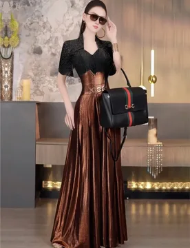 A new style of fashionable designer's color-blocking jumpsuit featuring stylish and waist-cinching pleated wide-leg - Aliexpress - FashionsVida