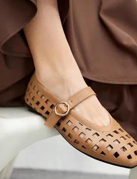 Zapatos de ballet para mujer de primavera y verano, nuevos con diseño láser hueco, transpirables, con hebilla de metal, estilo Mary Jane de vamp baj - Shein - FashionsVida