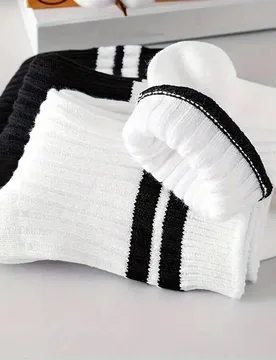 Piezas/30 piezas/24 piezas/20 piezas/12 piezas/10 piezas/8 piezas/4 piezas/2 piezas Calcetines deportivos de moda unisex a rayas negras y blancas grue - Shein - FashionsVida