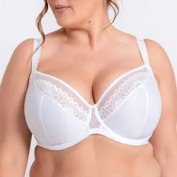 Women's Hera Full Plunge Underwired Bra in White Size: 38J - White - Size: 38J