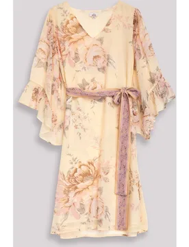 Vestido corto floral con manga volante y cinturón estampado - Niza - FashionsVida