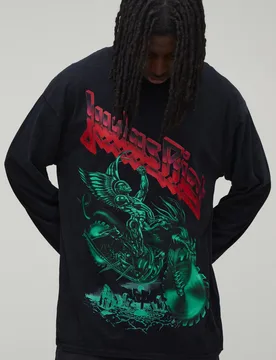 Herren Übergroßes Langarm-T-Shirt Mit Judas Priest Acid-Wash-Lizenzaufdruck Washed Black Größe Large - boohooMAN - FashionsVida