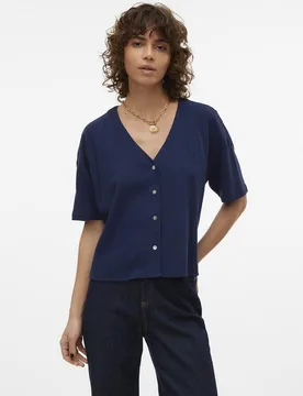 Camisa de corte holgado de mujer con cuello en pico - Vero Moda - FashionsVida