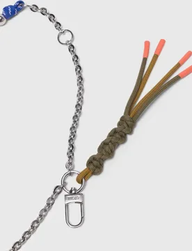 Accesorio, cadena dorada, cordón y mosquetones - Maje - FashionsVida