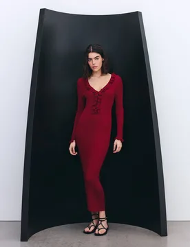 Vestido con volante en escote - Tintoretto - FashionsVida