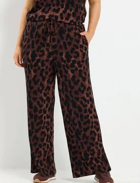 Women's Leopard Print Wide Leg Trousers in Dark Brown Size: 20S - Dark Brown - Size: 20S - Yours - FashionsVida
