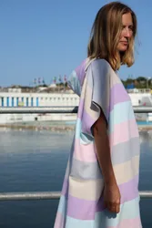 Flow Womens Changing Robe - - Size: ONESIZE