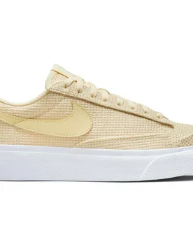 Blazer Low Platform Sneaker Lemon Drop 37.5 Damen - Nike - FashionsVida