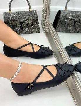 Women's Chic Bow Crisscross Strap Ballet Flats in Black Size: 4 - Black - Size: 4 - Love Lemonade - FashionsVida