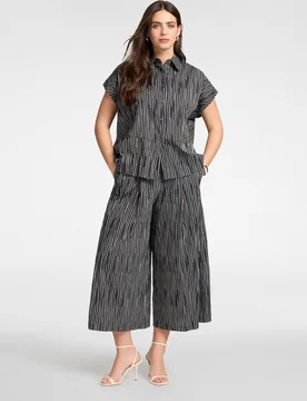 Pantalones de mujer cropped plisados ajuste ancho cierre con botones y cremallera - Elena Miró - FashionsVida