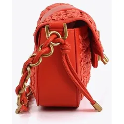 Bandolera de mujer compacta en mezcla de rafia y material efecto piel