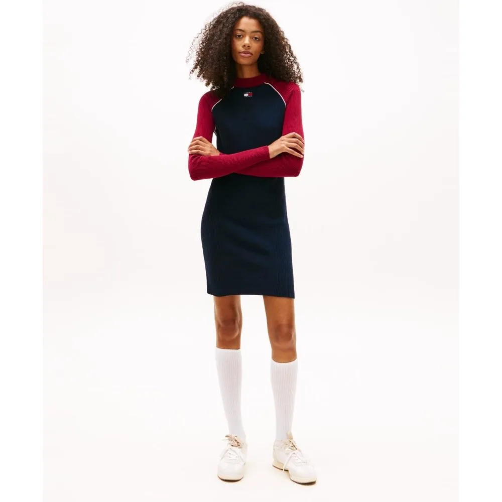 Vestido de mujer tipo sweater slim fit de - Tommy Jeans - FashionsVida