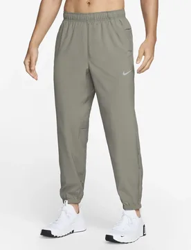 Jogginghose mit schmaler Passform Form - Vert - male - Size: L - Nike - FashionsVida