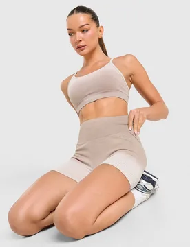 Evocurve Seamless Shorts - Damen, Beige - female - Size: XS - Trailberg - FashionsVida