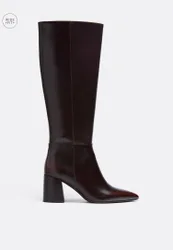 Weites Bein. Hohe Stiefel mit Absatz in Braun BRAUN 36
