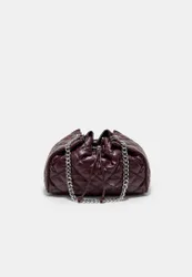 Gesteppte Schultertasche mit Raffung Granatrot OS