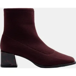 Botines elásticos negros