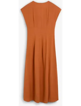 Vestido midi con detalle fruncido en el pecho - Scalpers - FashionsVida