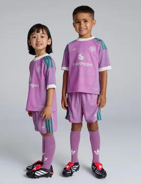 Manchester United Kids 26/27 Away Goalkeeper Mini Kit Pink 2-3Y - Adidas - FashionsVida