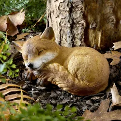 Herbstdeko Gartenfigur Fuchsbaby schlafend Gainsborough