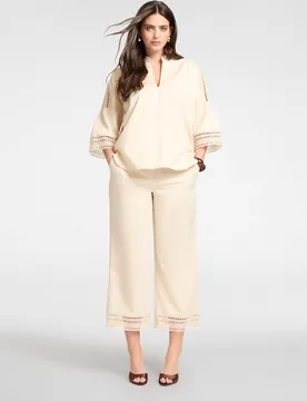 Pantalones de mujer mezcla de algodón con encaje ajuste regular cierre con botón y cremallera - Elena Miró - FashionsVida