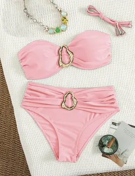 Conjunto de bikini con pantalones de cintura alta desmontables de estilo casual para vacaciones en la playa, todo en color negro, con accesorios metá - Shein - FashionsVida