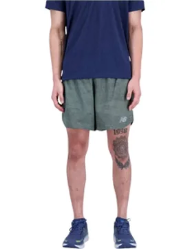 PRINTED IMPACT RUN 5 INCH SHORT Herren Grün S - New Balance - FashionsVida