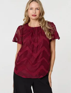 Women's Chevron Print Layered Ruched Blouse in Red Size: 8 - Red - Size: 8 - Izabel London - FashionsVida