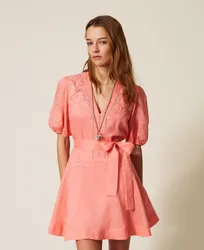 Robe courte en ramie avec broderie