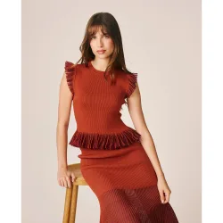 Top de mujer canalé con volantes