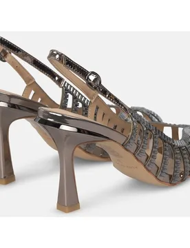 Zapatos de salón de mujer destalonados con cuerpo en rejilla y cierre de hebilla - Alma en Pena - FashionsVida