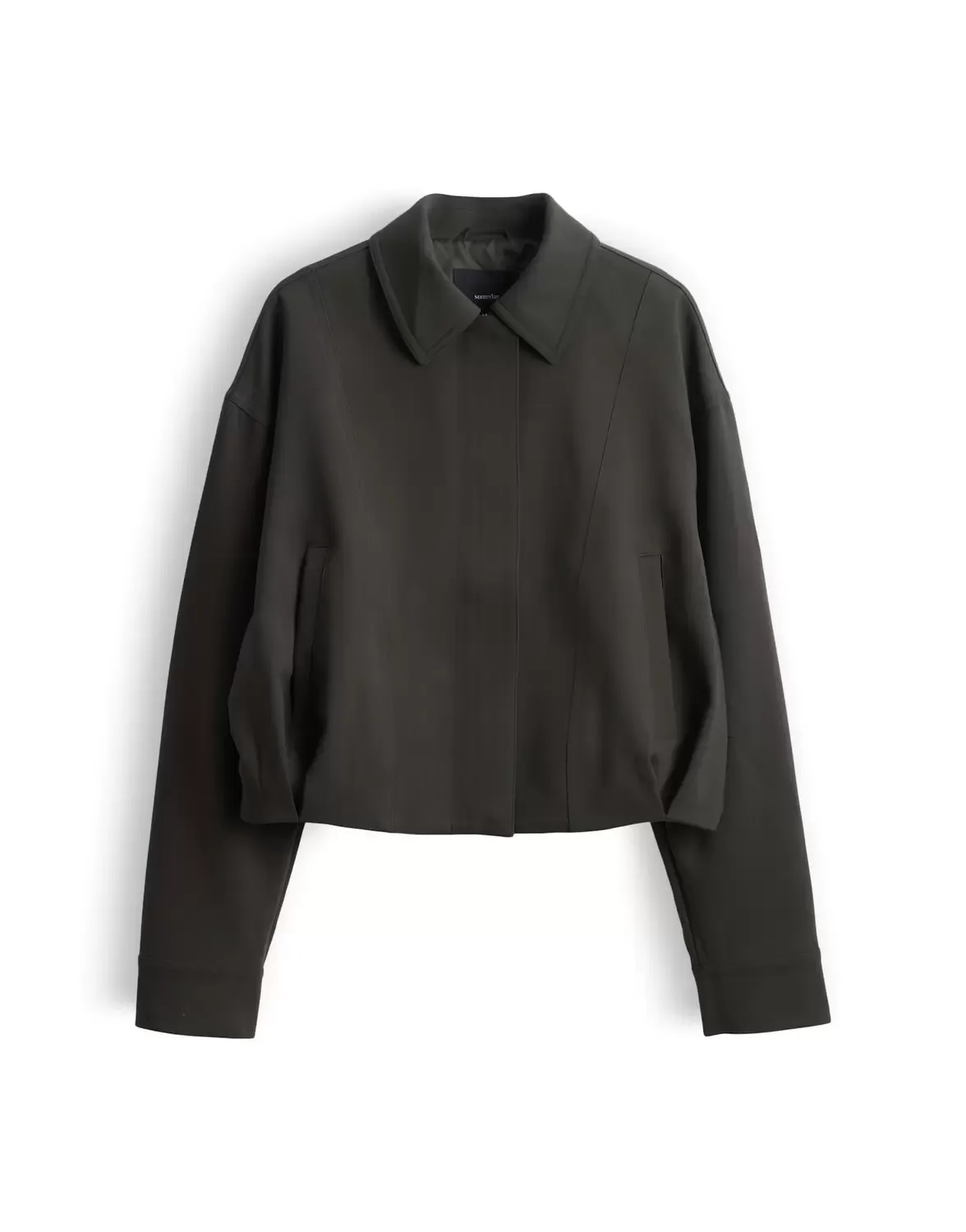 Nevy female - 34 - FashionsVida