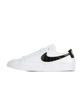 Scarpa Bassa Donna W Blazer Low White/black - Nike - FashionsVida