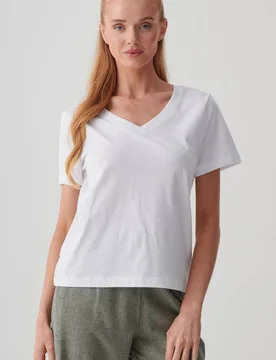 Women's "White" Cotton V-Neck T-Shirt in White Size: 2XL - White - Size: 2XL - British Boxers - FashionsVida