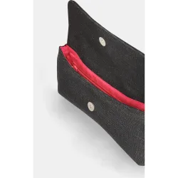 Cartera de mano de mujer en tela brillante con cadena