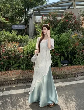 A plus-size slightly plump halter top with irregular lace and chubby skirt - Aliexpress - FashionsVida