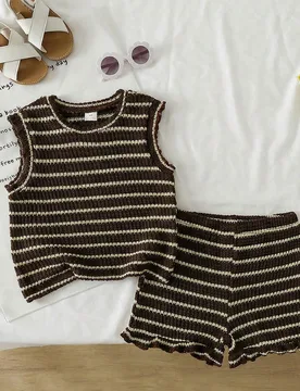 Conjunto de 2 piezas para niñas de verano sin mangas, ropa familiar a juego con estampado floral & a cuadros, suave y cómoda para uso al aire libre, - Shein - FashionsVida