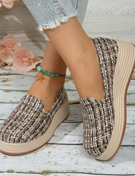 Mocasines casuales de mujer con tejido de cuerda sintética, estilo slip-on holgado, suela gruesa y tacón de cuña tipo pump CN35 - Shein - FashionsVida