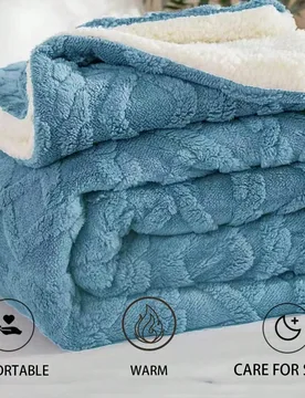 Pieza Manta de doble capa de sherpa de poliéster, con patrón ondulado de unicolor, adecuada para todas las estaciones, cálida y suave, manta de cam - Shein - FashionsVida