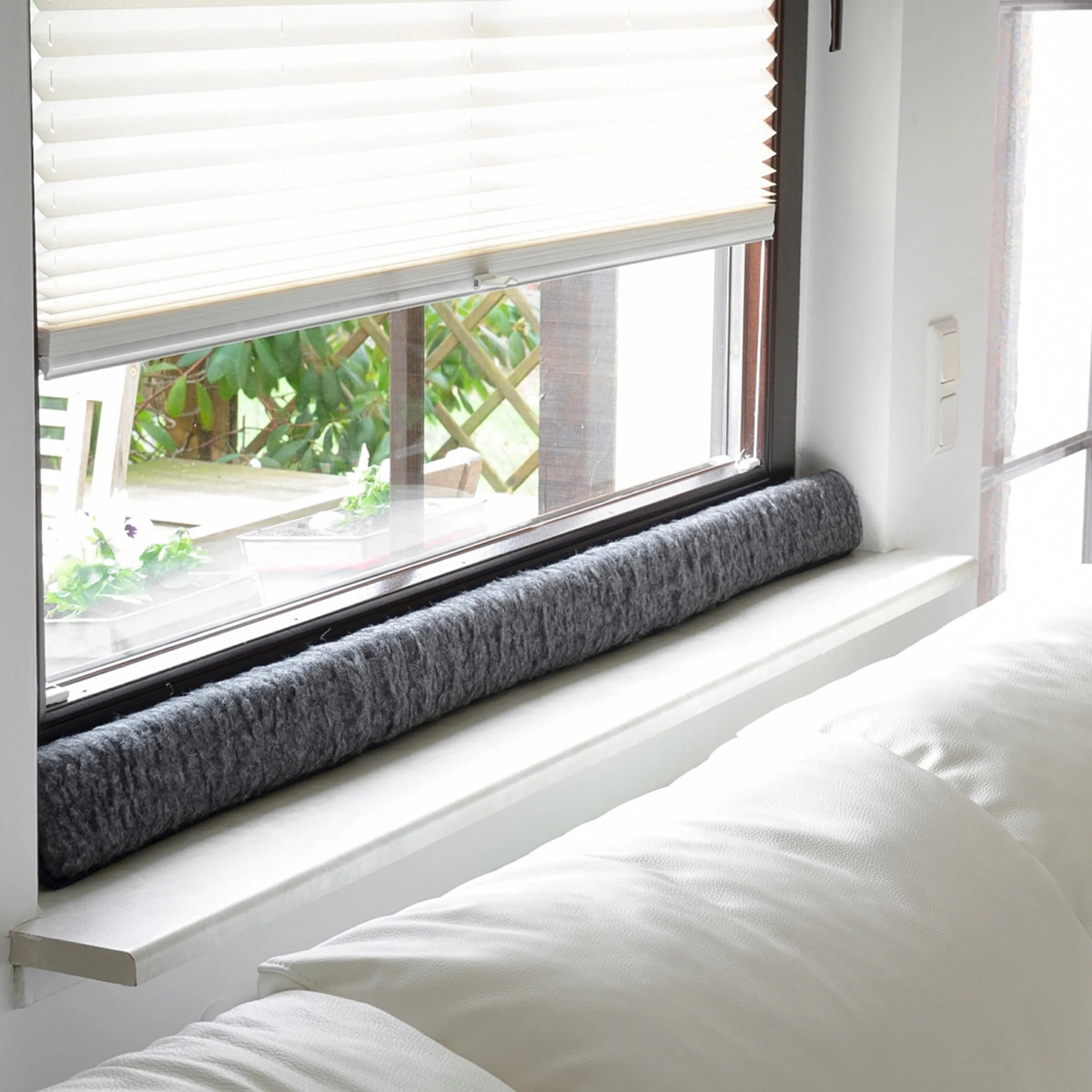 Fenster-Zugluftstopper grau 2 - K&N Schurwolle - FashionsVida