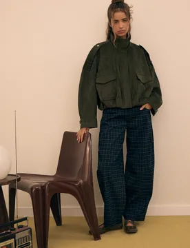 Oversize-Jacke aus Wildlederimitat Khaki XS - Stradivarius - FashionsVida