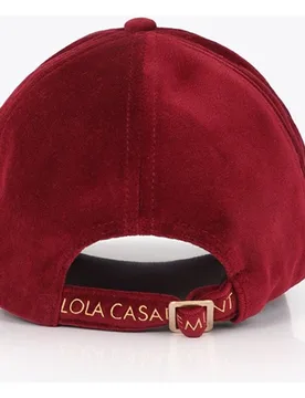 Gorra en terciopelo con detalle de parche lc - Lola Casademunt - FashionsVida