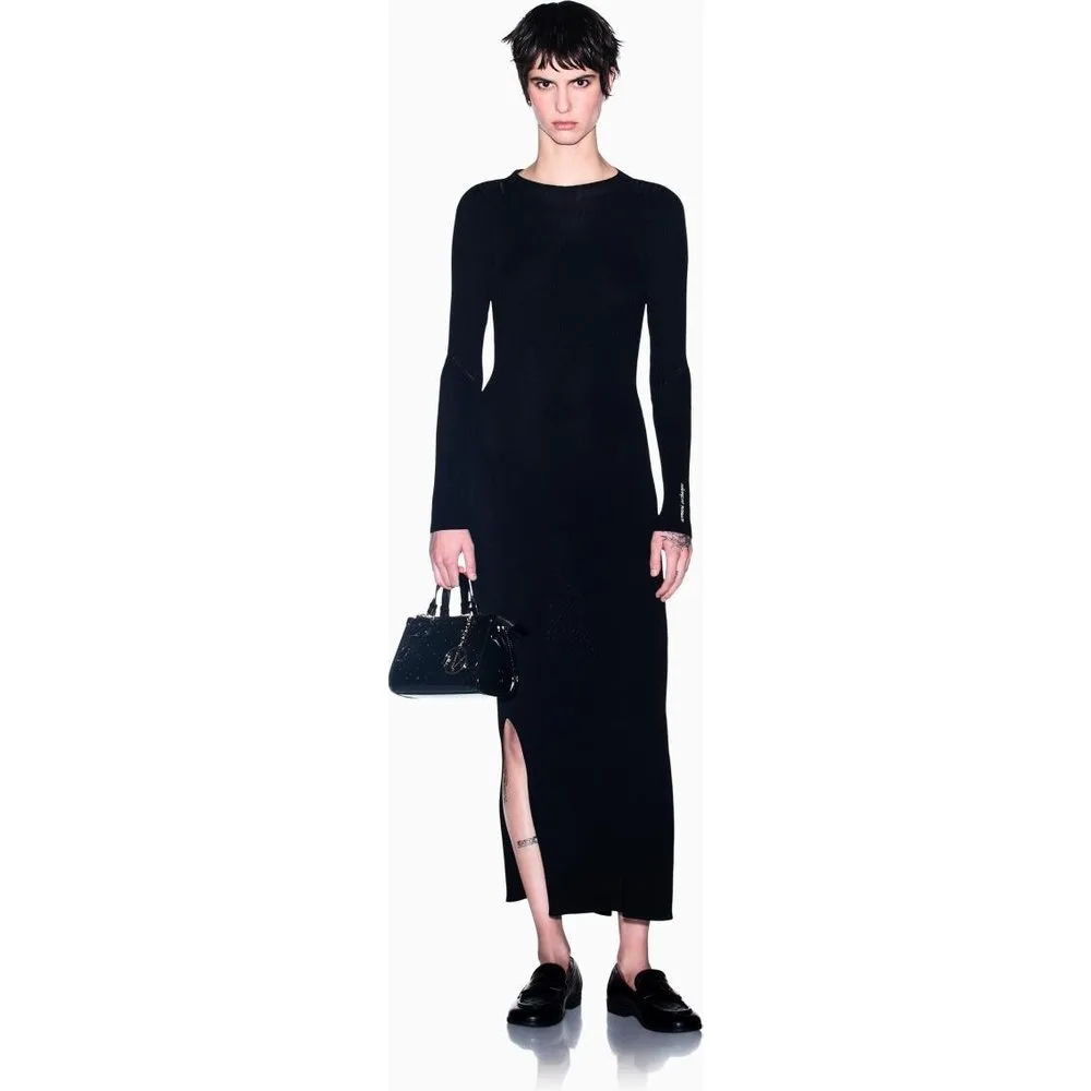 Vestido largo de punto con logo bordado - Armani Exchange - FashionsVida