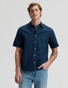 Camisa de hombre de manga corta y corte regular - Lee - FashionsVida