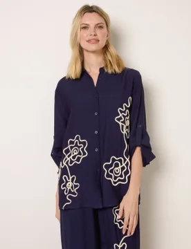 Floral Embroidery Shirt - M/L / NAVY / STONE - female - Blue Vanilla - FashionsVida