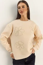 Womens Embroidered Crew Neck Long Sleeve Sweatshirt - Beige - Size Medium